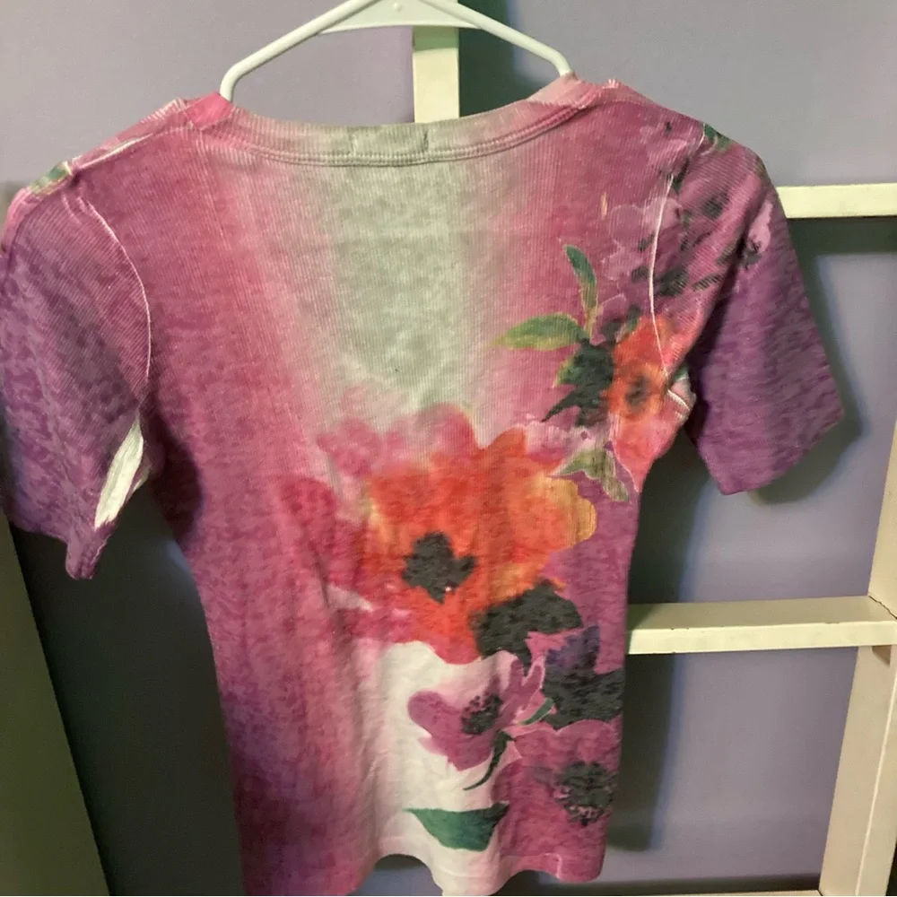 Cache v neck tee - Picture 4 of 5
